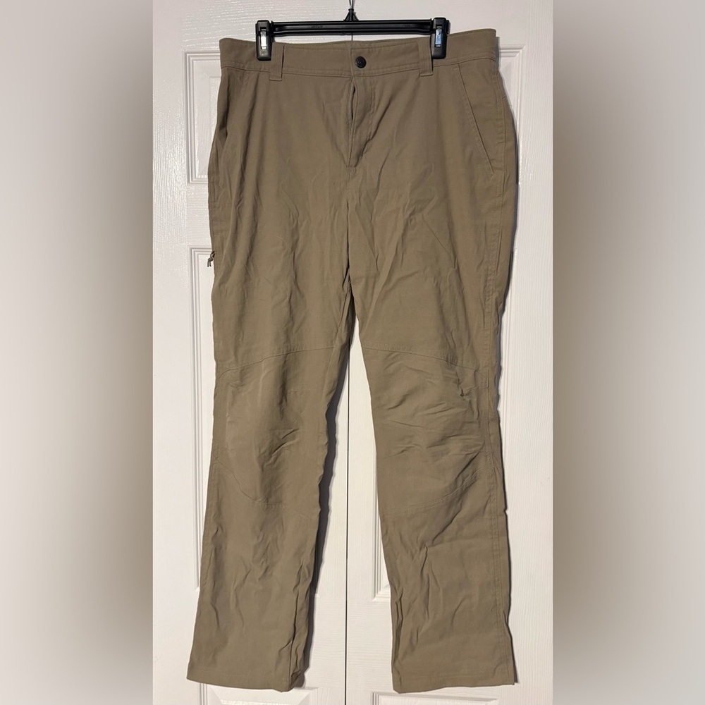 Columbia Khaki Outdoor Pants